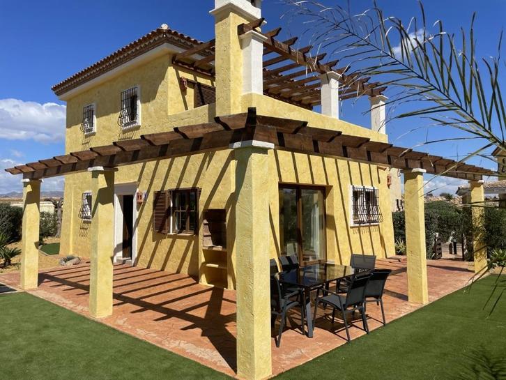 Charmante villa met 4 slaapkamers en adembenemend uitzicht o, Immo, Buitenland, Spanje, Woonhuis, Dorp