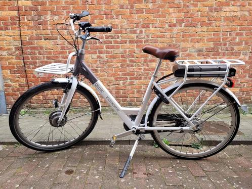 Qwic elektrische fiets, Fietsen en Brommers, Elektrische fietsen, Gebruikt, Qwic, 30 tot 50 km per accu, Ophalen