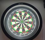 Winmau Blade 6 dartbord + cabinet + verlichting (XQMax), Sport en Fitness, Ophalen of Verzenden, Dartbord