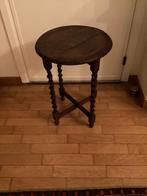 Klein charmant hangoortafeltje met gedraaide poten ! € 29,-, Antiek en Kunst, Ophalen of Verzenden