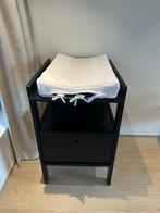 Luiertafel met verschoningskussen (Quax) en hoes (Poetree), Ophalen, Zo goed als nieuw, Commode