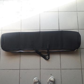 Draagtas voor optiek beschikbaar voor biedingen