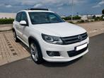 R-Line_Full - Full - Full., Auto's, Voorwielaandrijving, Euro 5, Zwart, Wit