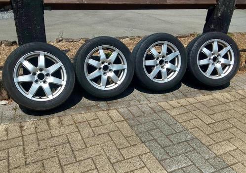 4 jantes en alliage avec pneus été 205/55-16 pour VW, Auto-onderdelen, Banden en Velgen, Banden en Velgen, Zomerbanden, 16 inch