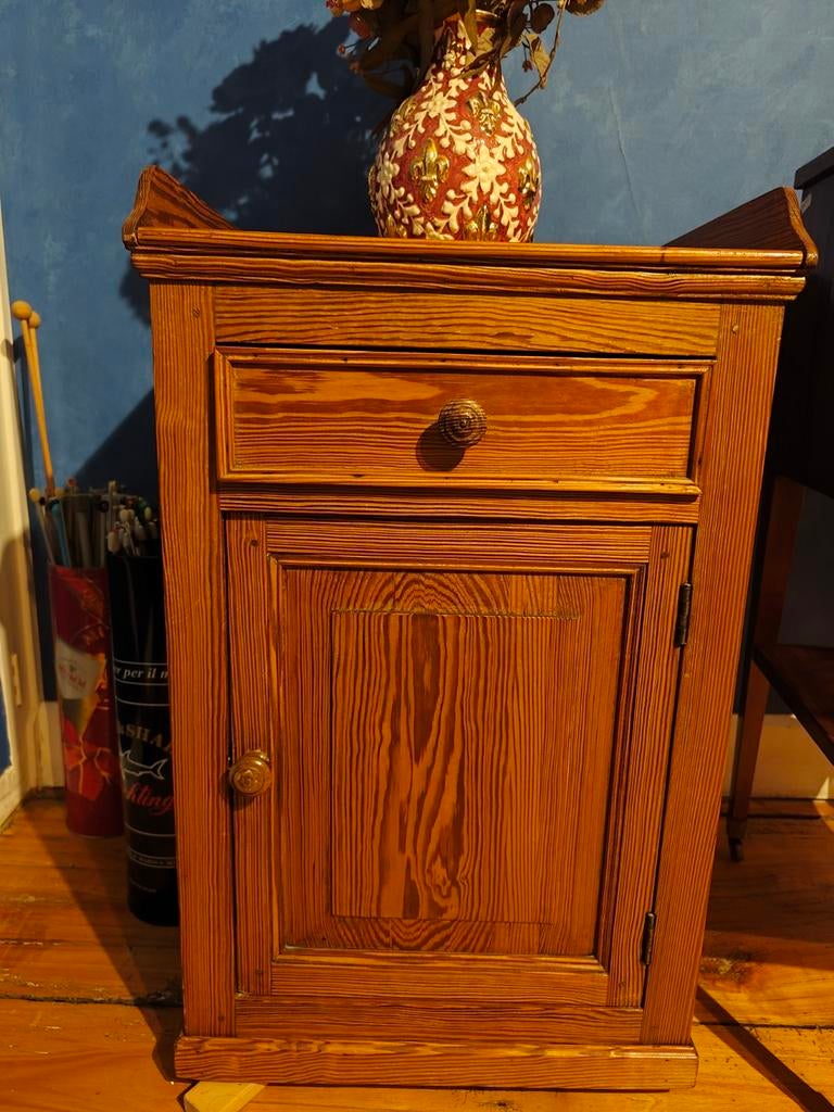 Table de chevet en pin, Enlèvement