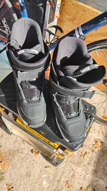 Snowboard boots 45 beschikbaar voor biedingen