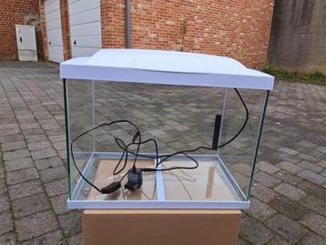 Leeg aquarium SuperFish 50. Zie ook mijn andere zoekertjes beschikbaar voor biedingen