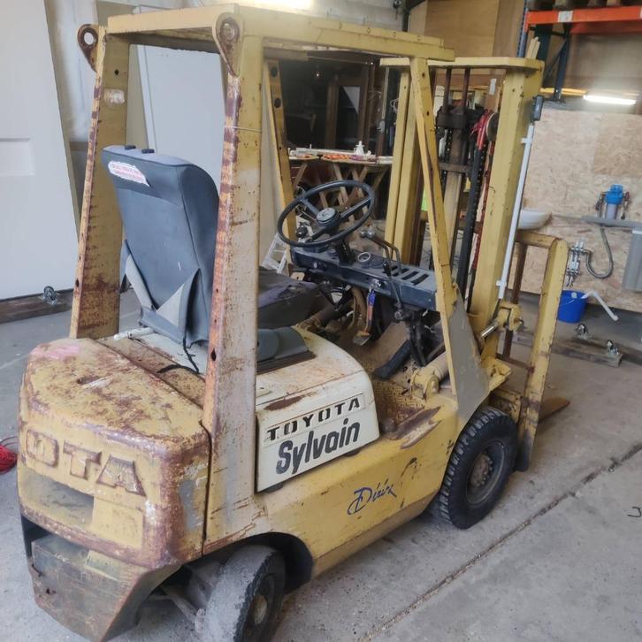 Heftruck Toyota Benzine, Zakelijke goederen, Machines en Bouw | Heftrucks en Intern transport, Heftruck, Benzine, 1000 tot 2000 kg