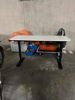 Pc Tafel in hoogte verstelbaar, Huis en Inrichting, Ophalen, In hoogte verstelbaar, Zo goed als nieuw