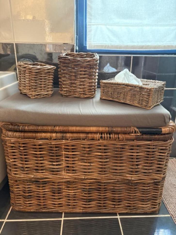 assortiment manden, Huis en Inrichting, Woonaccessoires | Schalen en Manden, Zo goed als nieuw, Mand, Riet, Ophalen of Verzenden