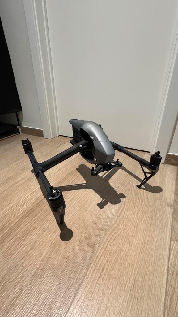 Complete DJI Inspire 2 Prores met X7 24mm &X5 15mm/45mm set, Hobby & Loisirs créatifs, Modélisme | Radiocommandé & Téléguidé | Hélicoptères & Quadricoptères