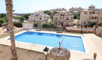 Huis te koop vlakbij de stranden van Orihuela Costa beschikbaar voor biedingen