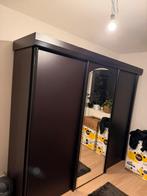 Mooie grote kleerkast wordt gedemonteerd, Huis en Inrichting, Kasten | Kleerkasten, Ophalen, Zo goed als nieuw