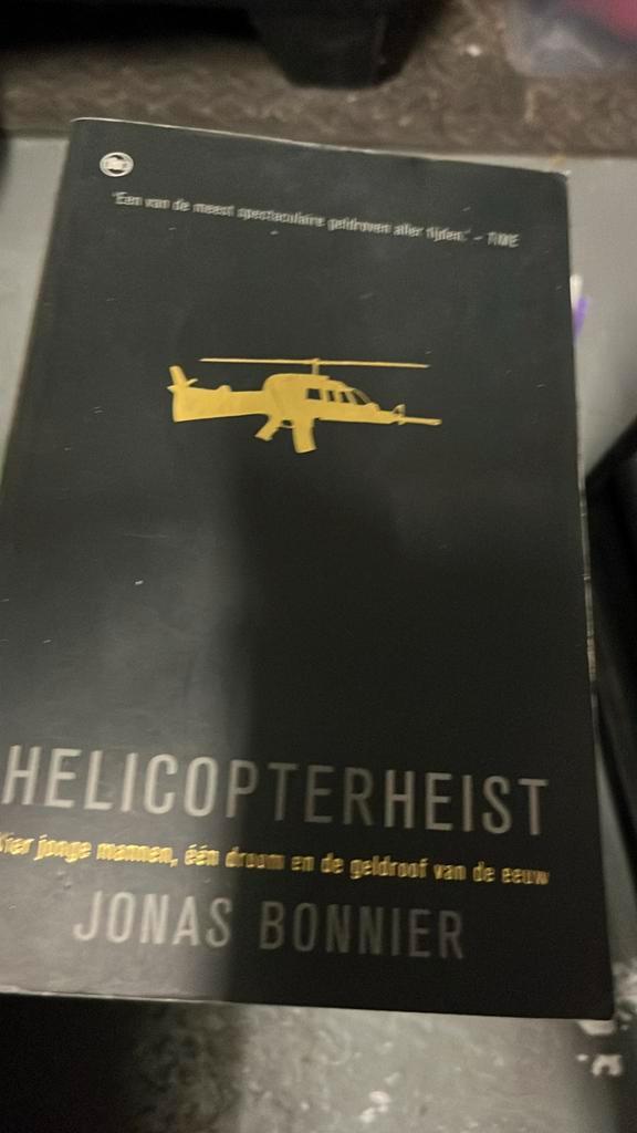 Jonas Bonnier - Helicopter Heist, Boeken, Overige Boeken, Zo goed als nieuw, Ophalen