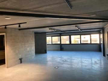 appartement (120m2)te huur in industriezone Hoogstraten (B) beschikbaar voor biedingen