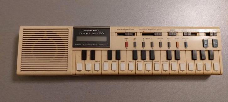 Realistic Concertmate 200 Model 042 4001synthétiseur clavier, Musique & Instruments, Synthétiseurs, Utilisé, Autres marques, Enlèvement ou Envoi