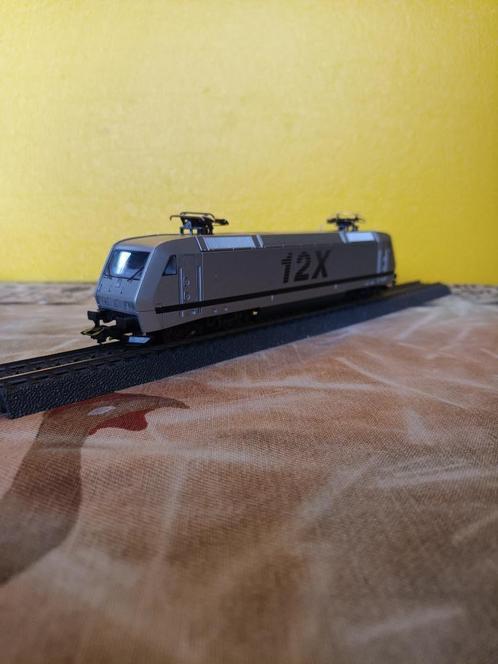 Märklin 34381 Elektrische locomotief '12X - AEG' van de DB, Hobby & Loisirs créatifs, Trains miniatures | HO, Comme neuf, Locomotive