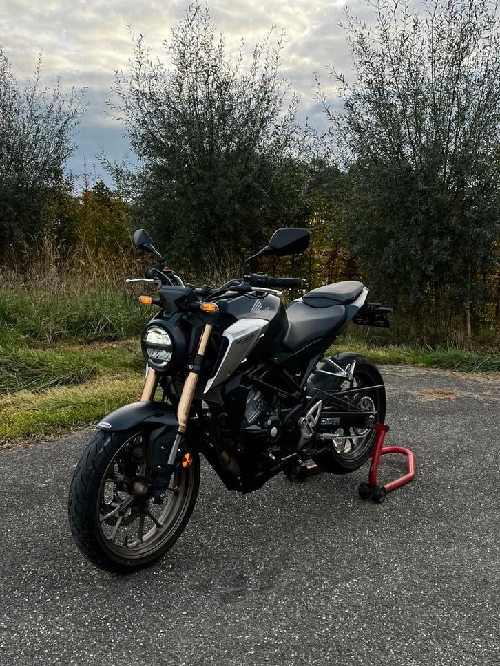 Honda CB125R 2022, Motoren, Motoren | Honda, Bedrijf, Naked bike, 11 kW of minder, 1 cilinder, Minimaal motorrijbewijs A1, ABS