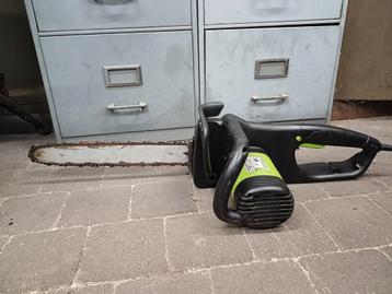 Zeer krachige elektrische kettingzaag 40cm met olieregeling beschikbaar voor biedingen