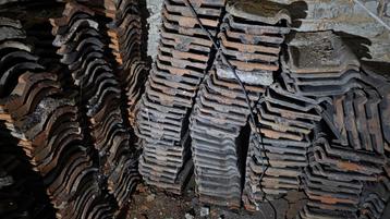 Lot gebruikte dakpannen beschikbaar voor biedingen