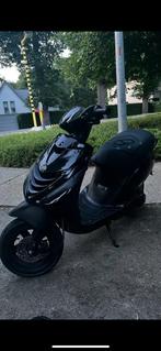 piaggio zip, Fietsen en Brommers, Scooters | Piaggio, Ophalen, Tweetakt, Klasse A (25 km/u), Zo goed als nieuw