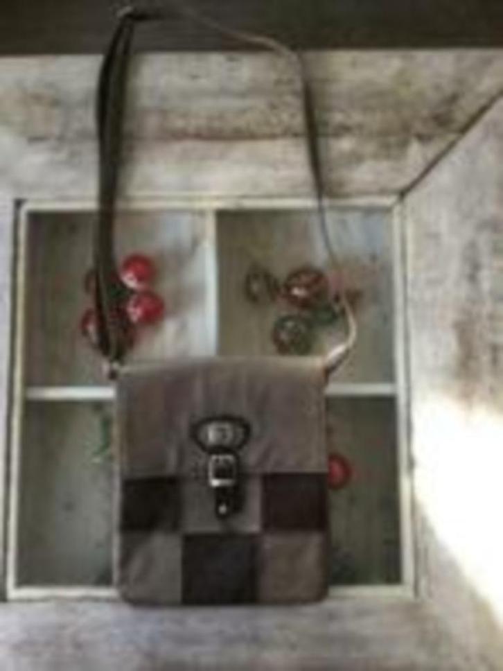 Lederen handtas voor dames bruin beige, Handtassen en Accessoires, Tassen | Damestassen, Gebruikt, Handtas, Bruin, Ophalen of Verzenden