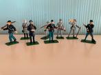 Soldaatjes 8 stuks, Hobby en Vrije tijd, Modelbouw | Figuren en Diorama's, Ophalen, Zo goed als nieuw, Figuur of Figuren