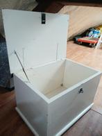 Coffre en bois, Enlèvement