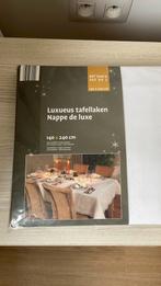 Nieuw tafellaken 140x240 cm, Huis en Inrichting, Ophalen, Nieuw