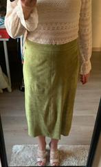 Limoengroene daim rok Another Woman, Vêtements | Femmes, Jupes, Taille 38/40 (M), Enlèvement ou Envoi, Comme neuf, Vert