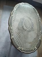 Antiek salontafel, Enlèvement