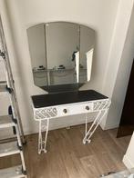 Prachtig kaptafeltje in staal, Ophalen