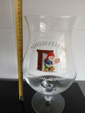 Grand verre La Chouffe de 3 litres xxl de 30 cm de haut, Enlèvement ou Envoi, Comme neuf, Verre ou Verres