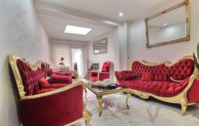 Salon marocain velours rouge, Huis en Inrichting, Zetels | Complete zithoeken, Ophalen