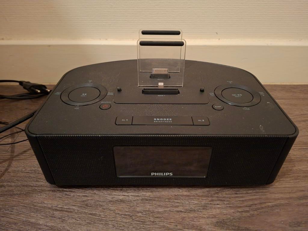 Philips klokradio met dubbele dock, Ophalen, Radio