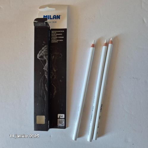 Doos met 3 witte tekenpotloden dik lood Milan art, Ø 4, Hobby en Vrije tijd, Tekenen, Nieuw, Potlood of Stift, Verzenden