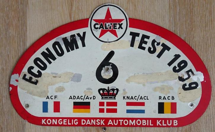 Rally plaat Caltex Economy Test 1959, Verzamelen, Automerken, Motoren en Formule 1, Gebruikt, Auto's, Ophalen of Verzenden