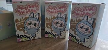 Labubu exciting macaron en big into Energy crystal ball  beschikbaar voor biedingen