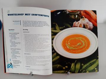 Kookboek- houder beschikbaar voor biedingen