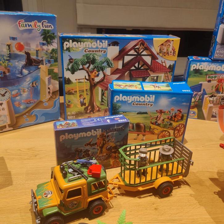 Lot Playmobil, safari hut, ridder thema, dieren, etc..., Hobby en Vrije tijd, Verzamelkaartspellen | Pokémon, Ophalen