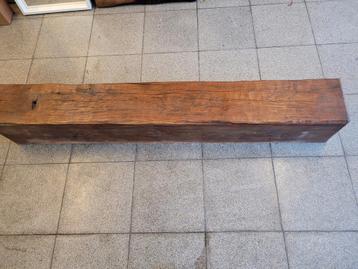 Massief eiken houten balk beschikbaar voor biedingen