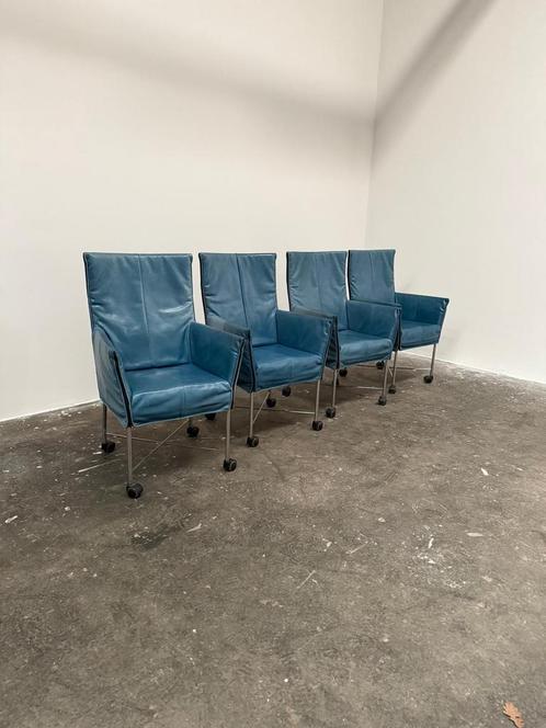 4 x Montis Chaplin azuurblauw, Huis en Inrichting, Stoelen, Gebruikt, Ophalen