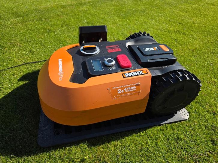 Worx Landroid Wr165E met vele extra's, Tuin en Terras, Robotmaaiers, Zo goed als nieuw, Met regensensor, Bestuurbaar via app, Ophalen of Verzenden