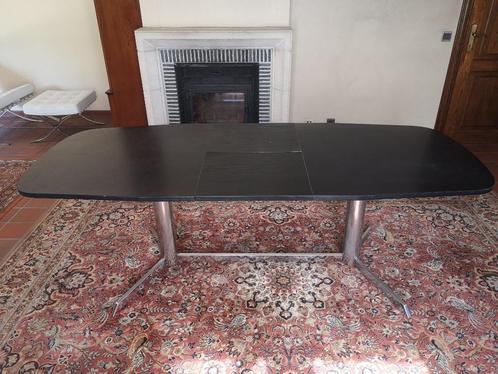 Uitschuifbare rechthoekige ovalen tafel zwart met RVS poten, Huis en Inrichting, Tafels | Eettafels, Gebruikt, 50 tot 100 cm, 200 cm of meer