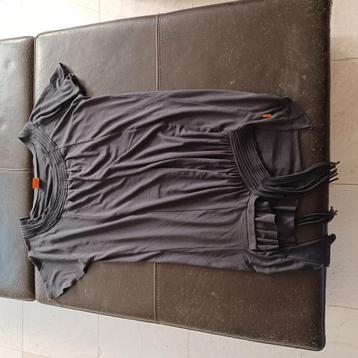 Object shirt beschikbaar voor biedingen