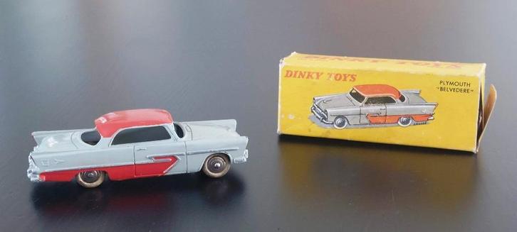 Dinky Toys France Plymouth Belvedere + doos, Hobby en Vrije tijd, Modelauto's | 1:43, Auto, Dinky Toys, Ophalen of Verzenden