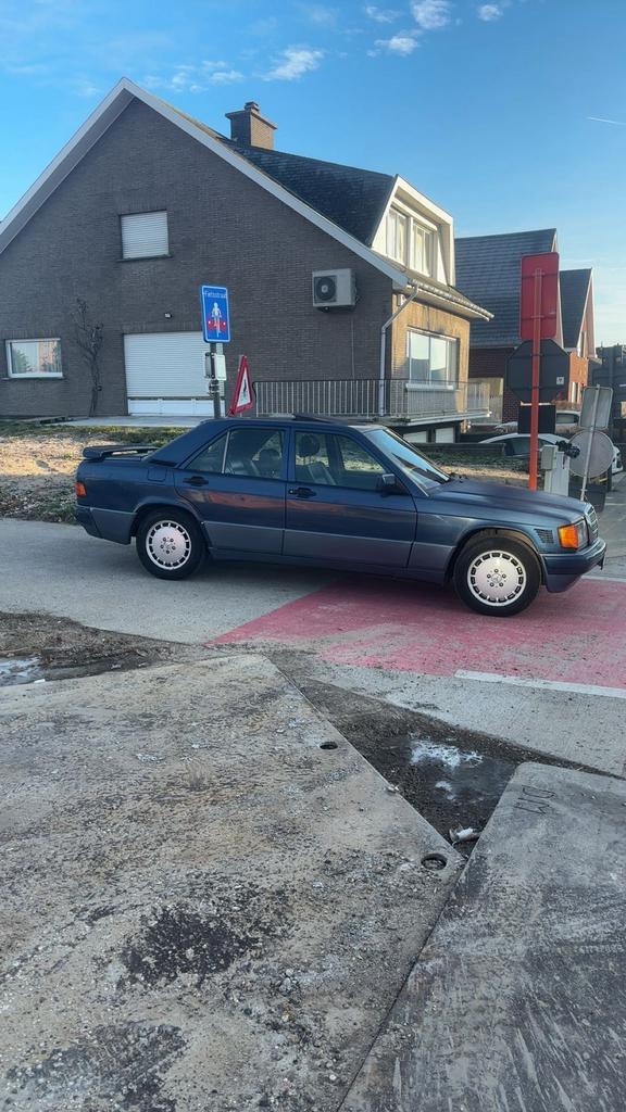 Mercedes 190 2.5 Turbodiesel, Auto's, Mercedes-Benz, Particulier, 190-Serie, Open dak, Diesel, 5 deurs, Automaat, Leder, Ophalen