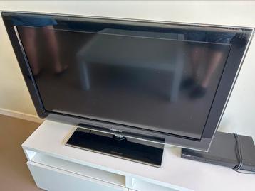 Samsung TV + Samsung dvd speler + tv meubel beschikbaar voor biedingen