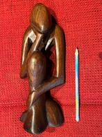 Oud houten Afrikaans beeld, Antiek en Kunst, Kunst | Beelden en Houtsnijwerken, Ophalen of Verzenden