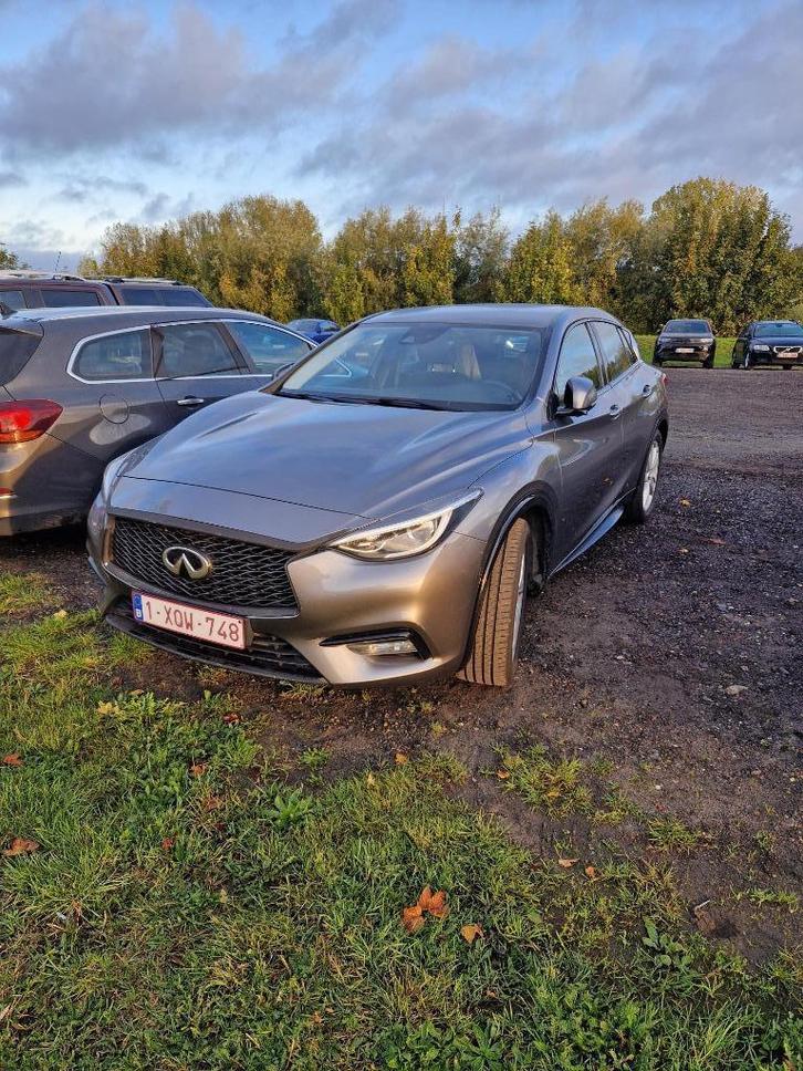 Infiniti Q30, Auto's, Infiniti, Particulier, Q30, ABS, Airbags, Airconditioning, Alarm, Bluetooth, Boordcomputer, Centrale vergrendeling